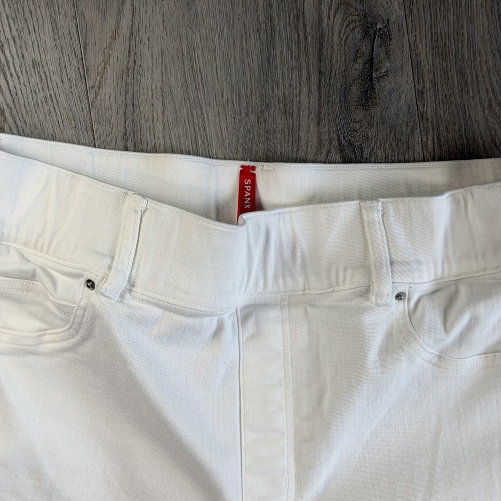Spanx Jeans Womens 1X White High Rise Slim Straight Elastic Waist Stretch‎ Denim